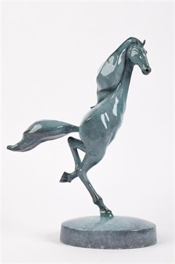 Two legs horse (Bronze，Limited edition of 12 pieces，Weight 4.7KG)